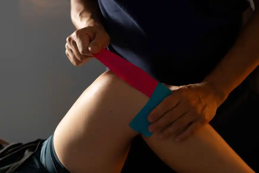 kinesio tape application on knee