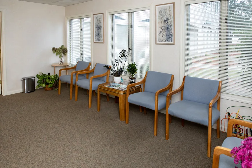 603 Dental Waiting Room