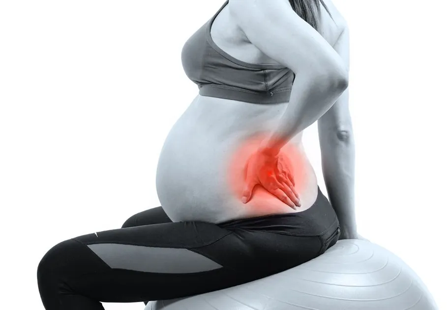 pregnant woman with lower back pain