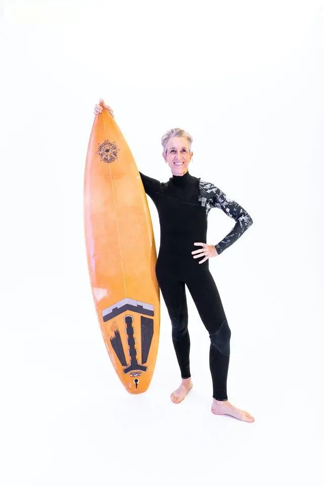 Senior Surfer