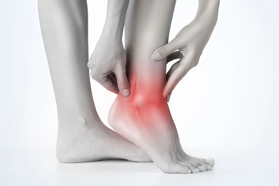 Ankle Pain Treatment in Elgin & Park Ridge, IL