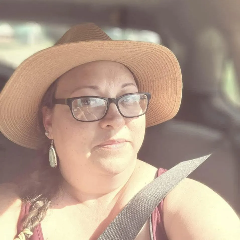 Melissa Eldon, HR Director, Administrative Assistant (Paris office), Simple Practice EHR Trainer