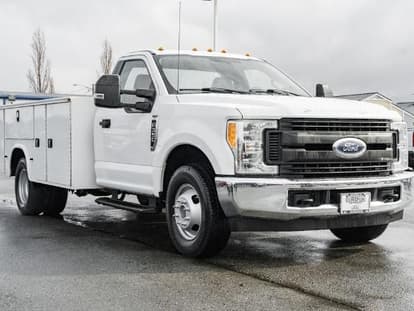 2017 Ford F-350 Chassis Cab
